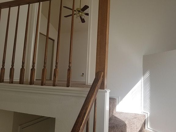 5th image of 971 Fairbanks Cir