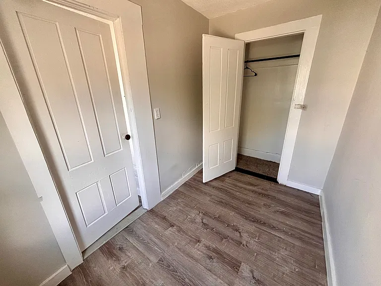 42-44 Franklin St #2 — Photo 7