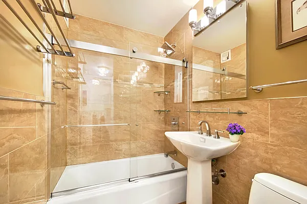 Rented by Compass | media 14