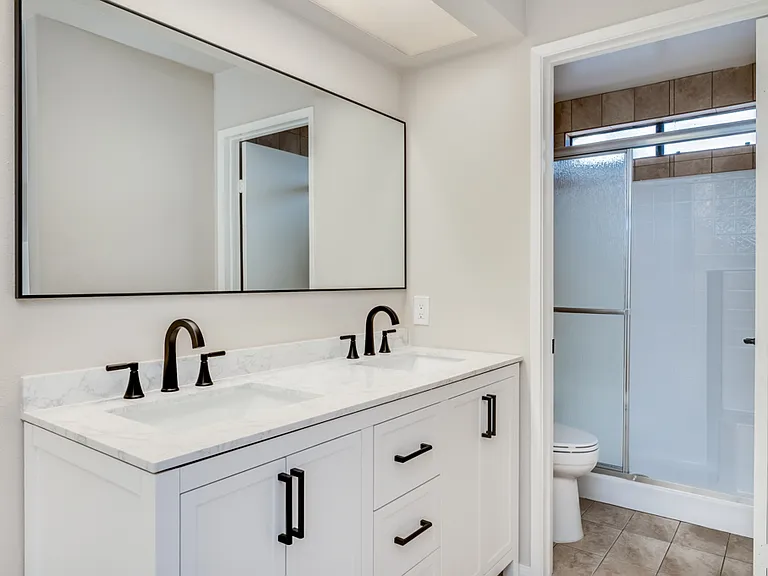 1090 Winding Oak Dr — Photo 22