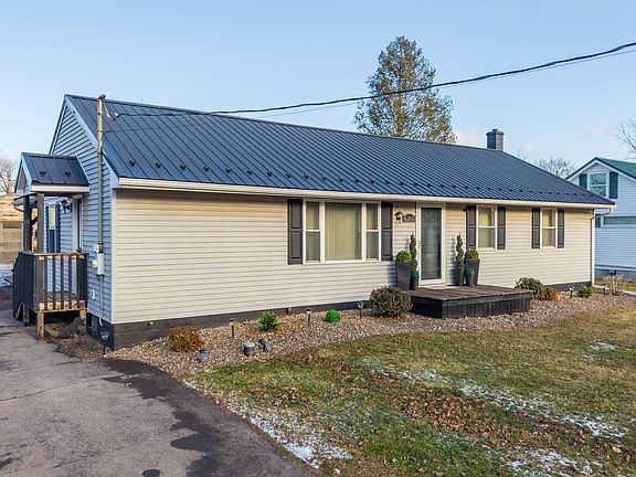 2nd image of 6265 3rd St