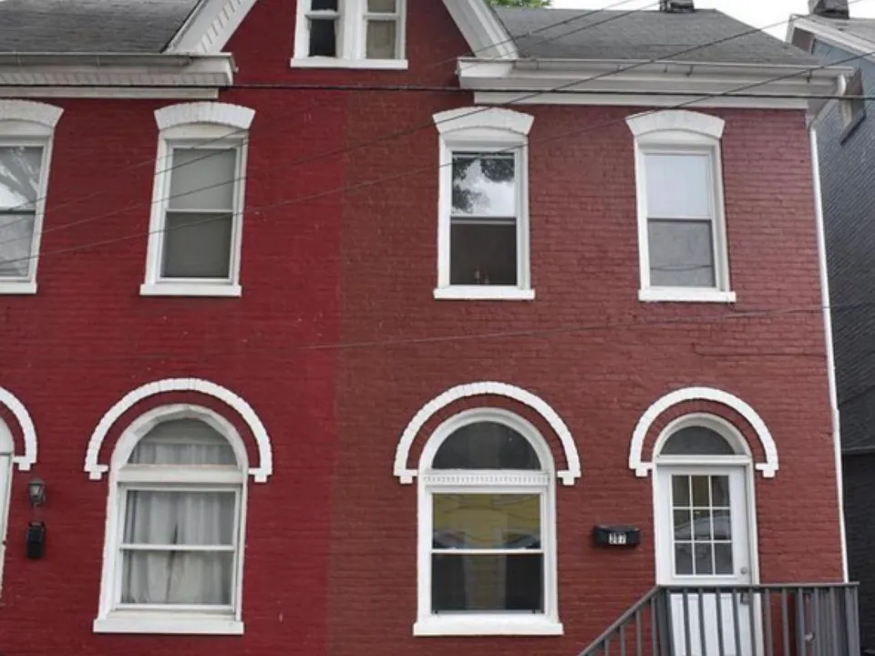 307 N Locust St