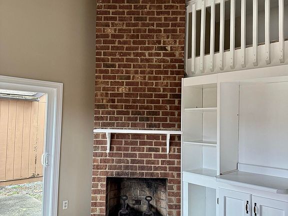 4th image of 200 Rollins Drive #22