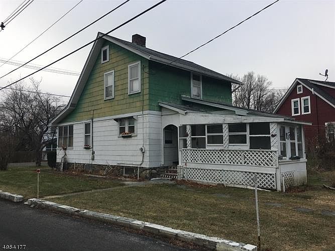 2nd image of 27 Kennedy Ave