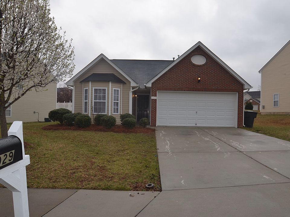 1st image of 1029 Quinlan Dr