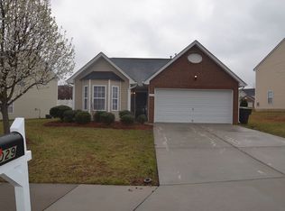 1029 Quinlan Dr, Greensboro, NC 27406