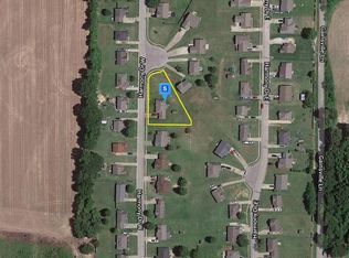 202 W Harmony Dr, Mason, TN 38049