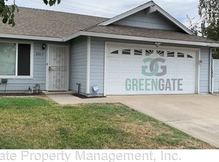 2017 Amsterdam Ln, Modesto, CA 95356