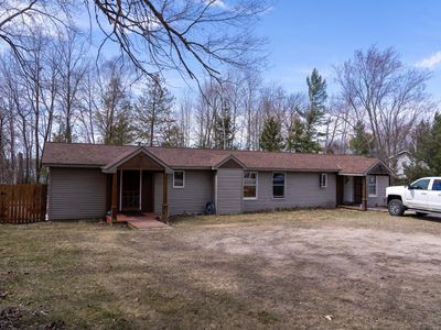 1761 Midway Dr, Weidman, MI, 48893