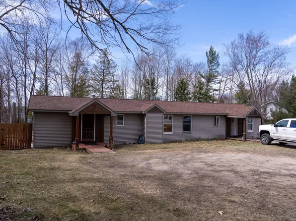 1761 Midway Dr, Weidman, MI 48893