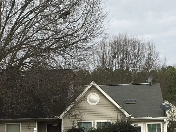 9028 Stoneleigh Trce, Douglasville, GA 30134