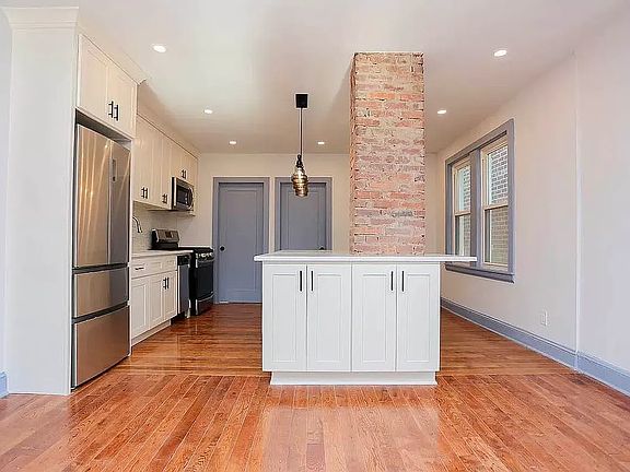 2nd image of 21-58 42nd St Unit 2