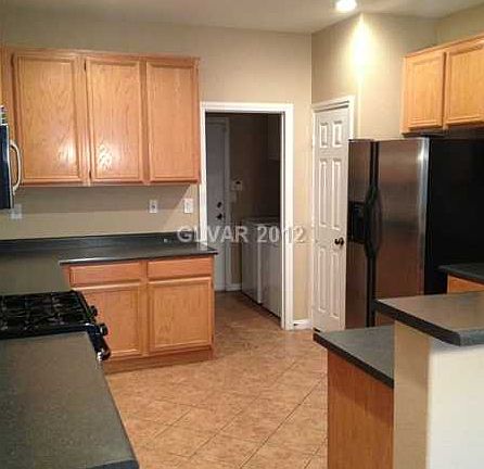 3rd image of 3908 Sweet Pine St Unit 103