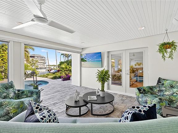 3rd image of 5215 SEASHELL AVE