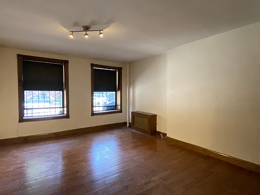 Rented by REAL New York | media 6