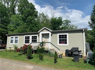 47 Goose Creek Rd, Swannanoa, NC 28778