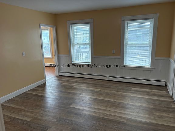 3rd image of 5 Darling St #2R