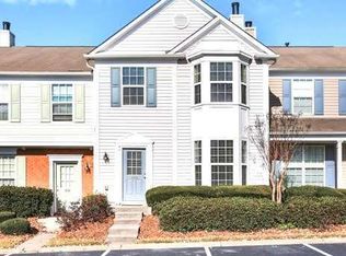 1008 Prestwyck Ct, Alpharetta, GA 30004