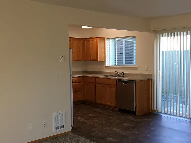 452 Holbrook Ln #A — Photo 8