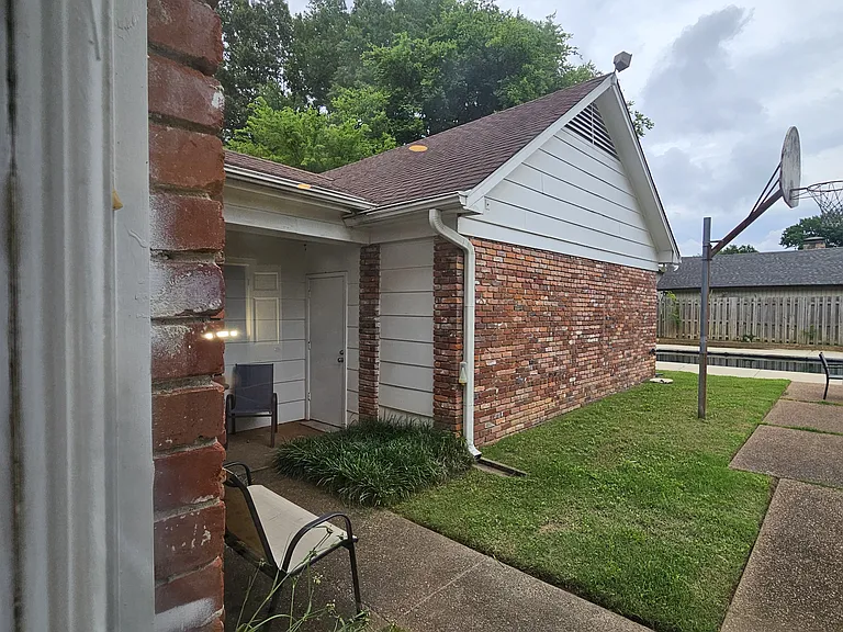 516 S Yates Rd — Photo 46