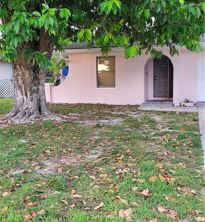 1209 SE 23rd Pl