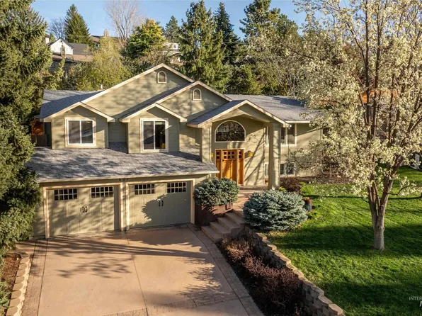 607 E Curling Dr, Boise, ID 83702