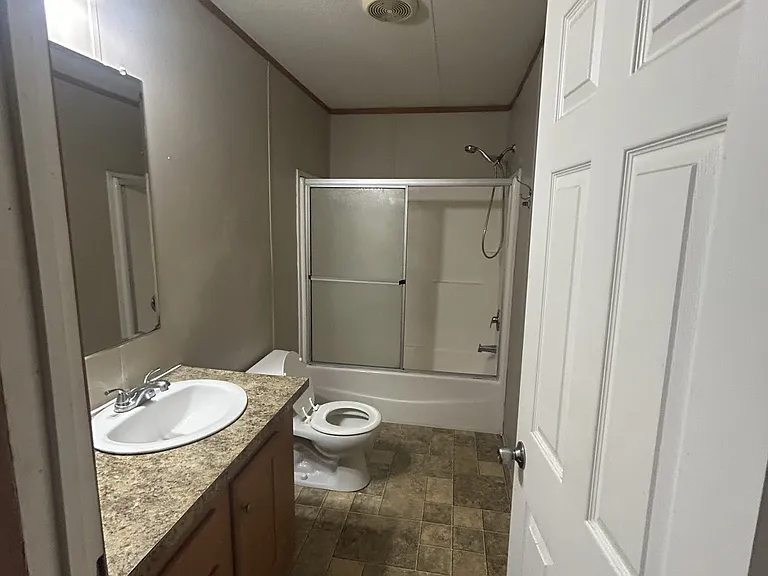 105 Zackary St — Photo 10