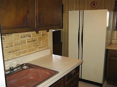 4th image of 6084 1st Ave