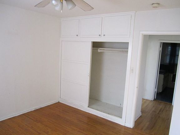 5th image of 10460 Santa Monica Blvd APT 5