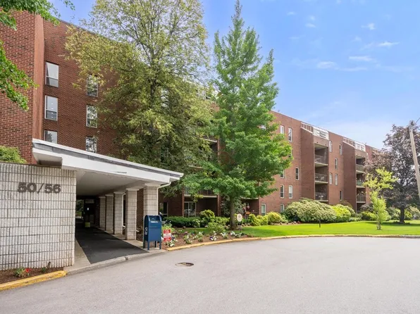 50-56 Broadlawn Park APT 208, Chestnut Hill, MA 02467