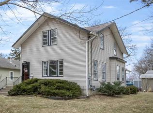 705 6th Ave, Iowa City, IA 52240