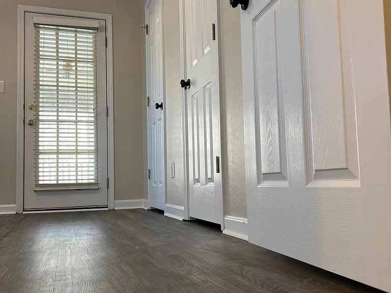 7707 Wyndham Cir — Photo 17