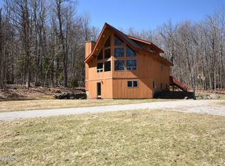 481 McNerney Rd, Becket, MA 01223