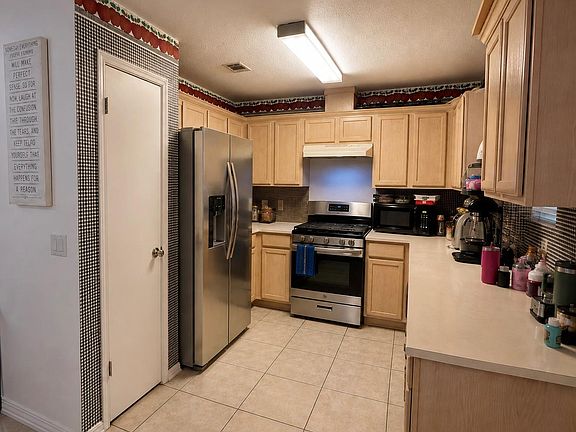 2nd image of 120 Evergreen Cir