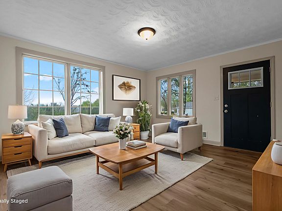 2nd image of 100 Whitener Ave