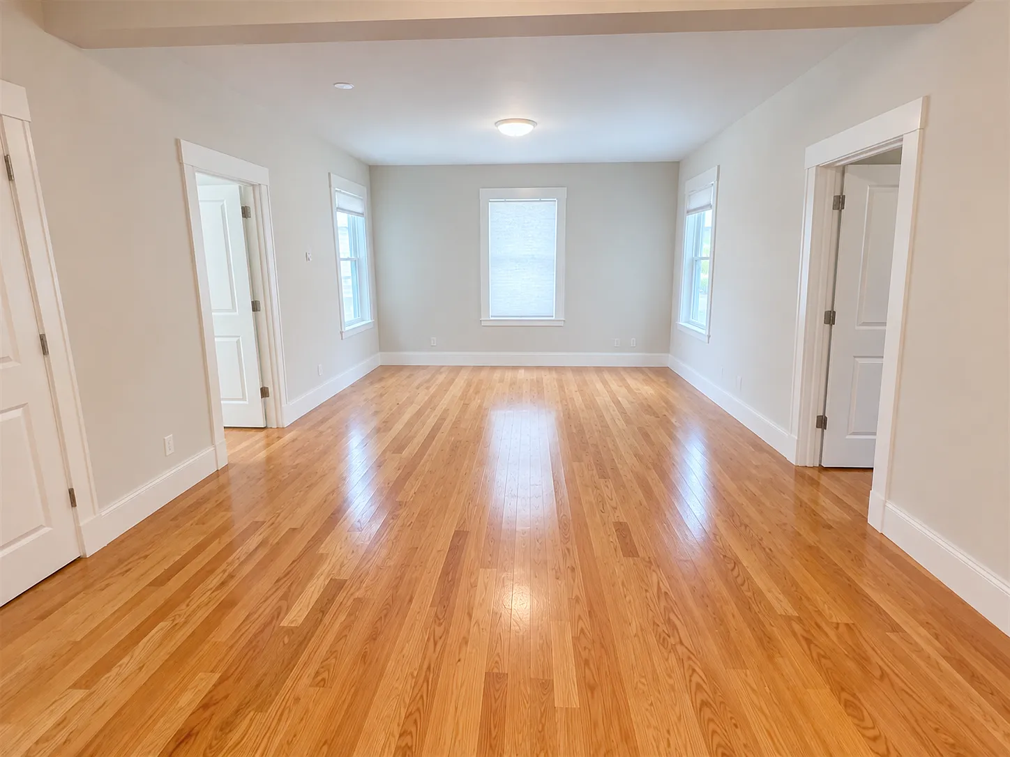 1 bed, 650 sqft, $3,200 — Photo 2