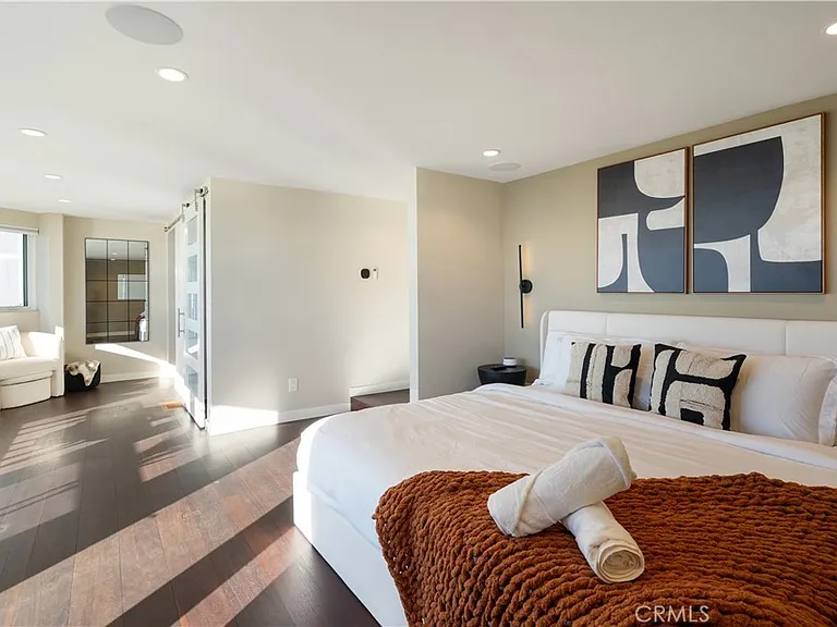 2192 Crestview Dr — Photo 26