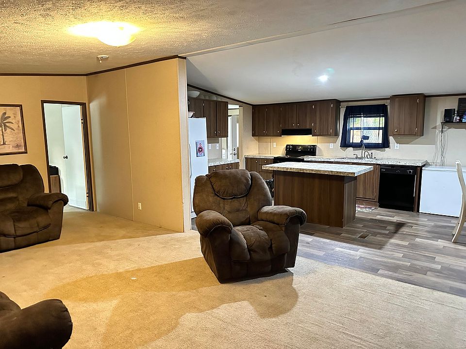 1979 Hazel Patch Rd, East Bernstadt, KY 40729 MLS 23010752 Zillow