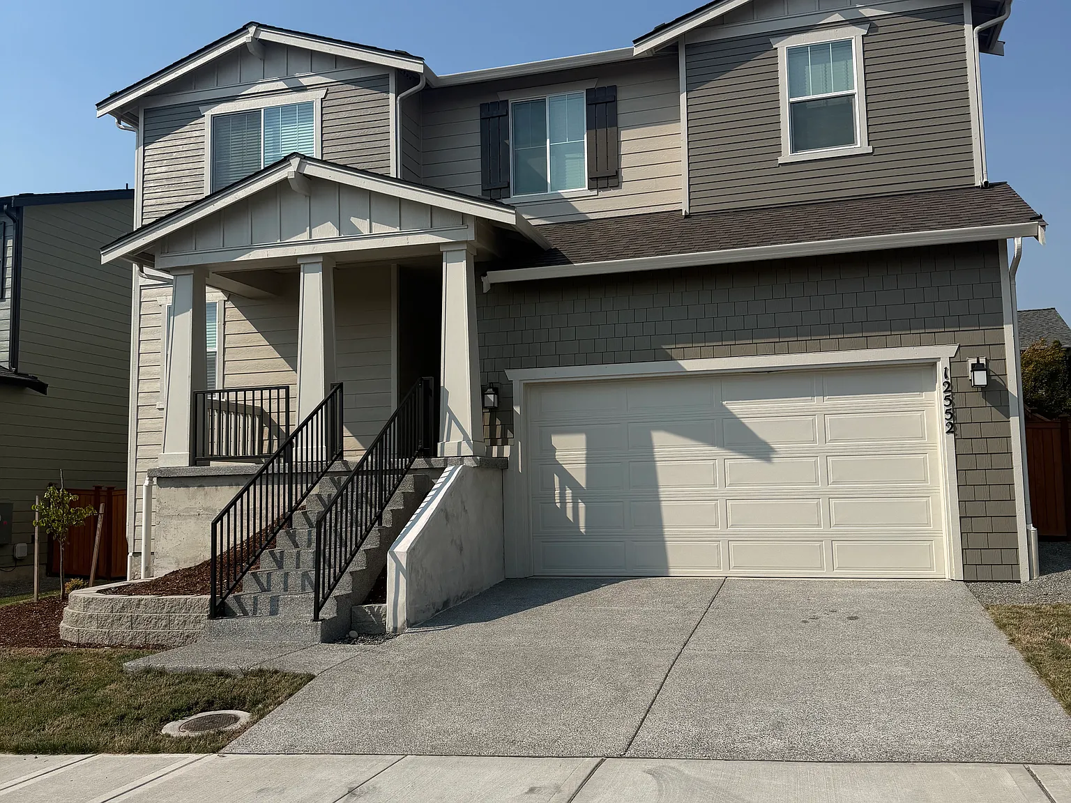 5 bed, 2745 sqft, $3,900 — Photo 1