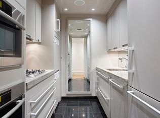 500 Park Ave APT 16C, New York, NY 10022