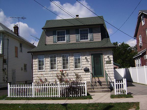 4th image of 17 Clawson St