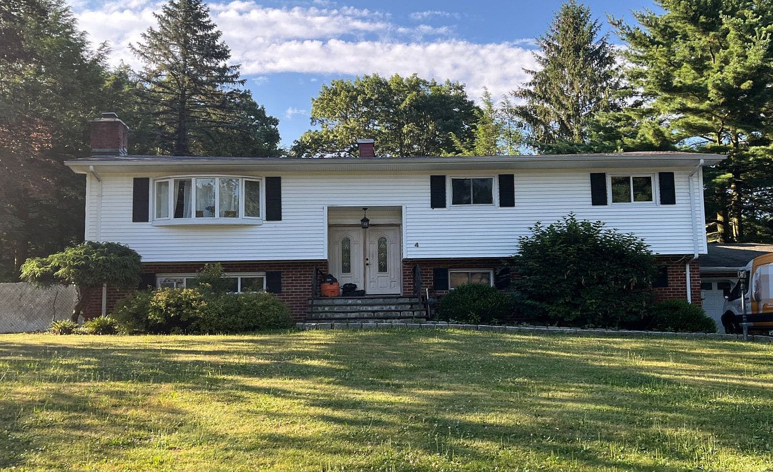 4 Tavo Ln, New City, NY 10956 | Zillow