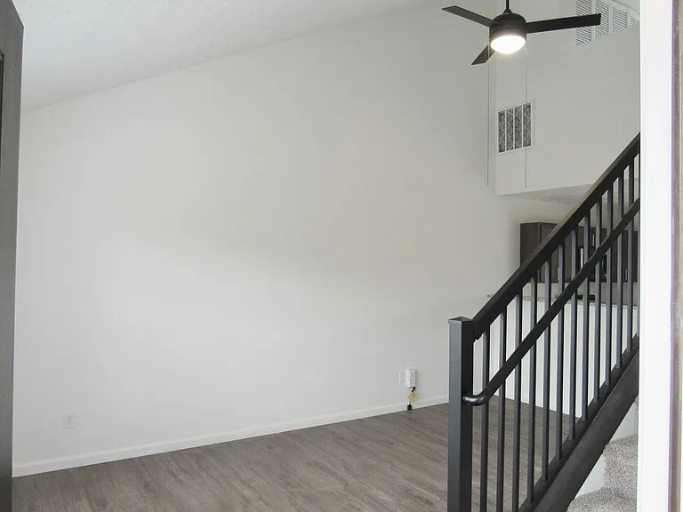 Sagamore Winds Apartments — Photo 76