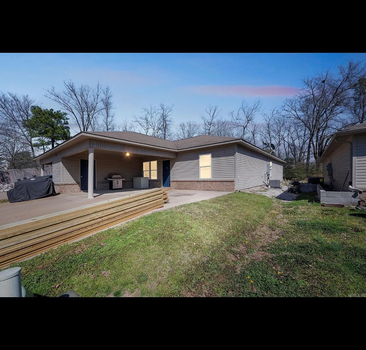 3 bed, 1454 sqft, $1,350 — Photo 1