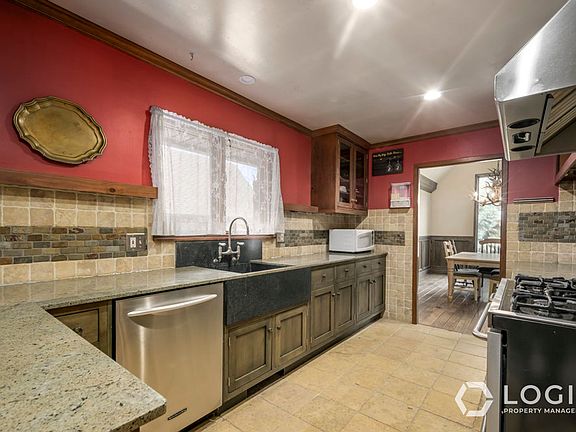 3rd image of 2781 E Willow Creek Dr