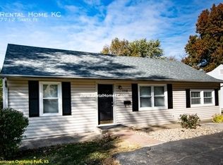 7712 Santa Fe Dr, Overland Park, KS 66204