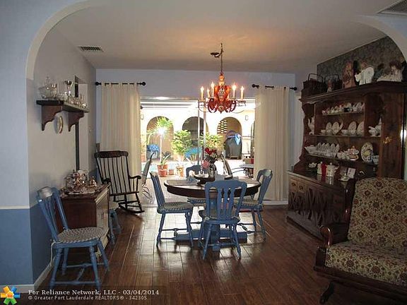4th image of 9506 NW 37th Ct
