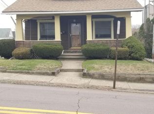 15 Oak St, Plains, PA 18705