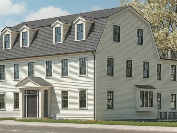 320 Merrimac St #1, Newburyport, MA 01950