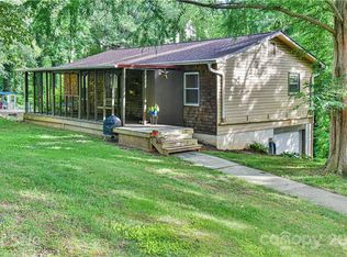 63 Sharon Ln, Canton, NC 28716